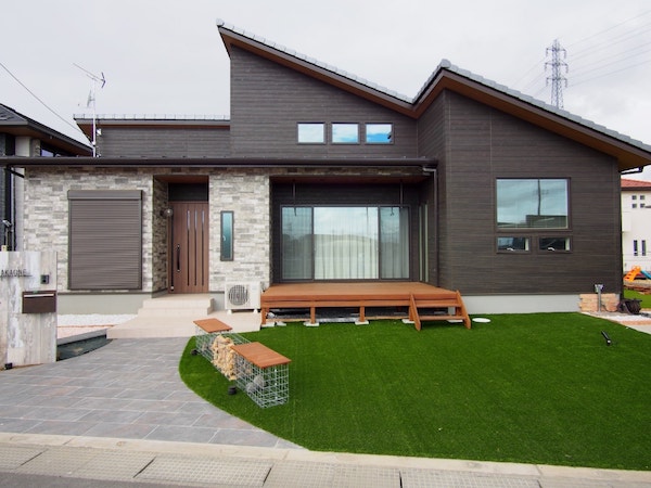 久喜市 N様 連なる片流れ屋根がかっこいい平屋建ての住まい 埼玉県で新築一戸建て 注文住宅を建てる工務店なら黒須建設